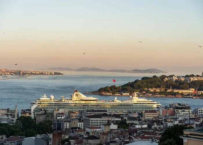 Ravouna 1906 Bosphorus Istanbul