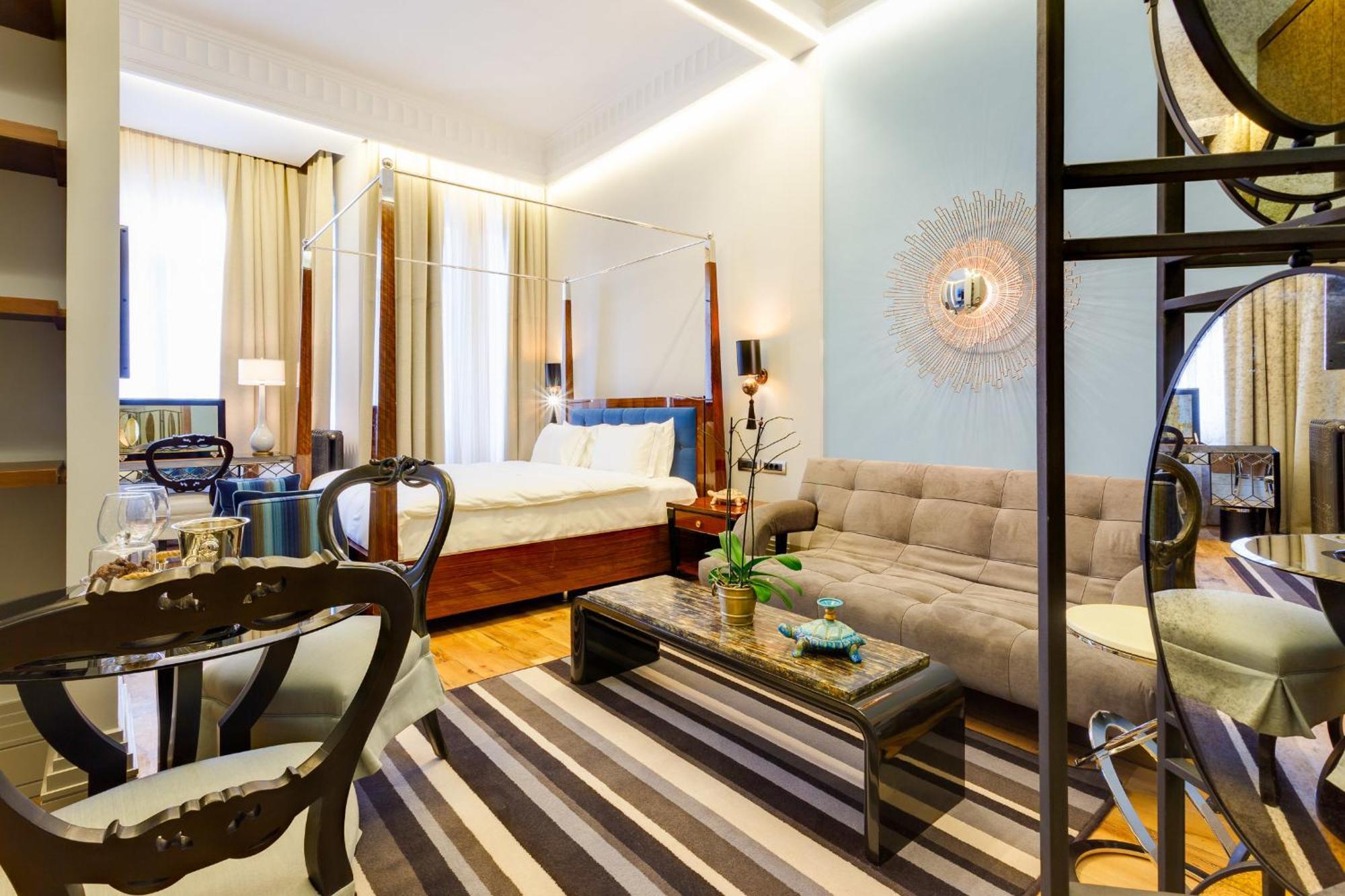 Ravouna 1906 Bosphorus Otel 4*